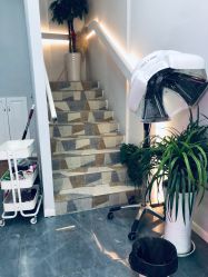 -茶发Salon·烫发染发理发