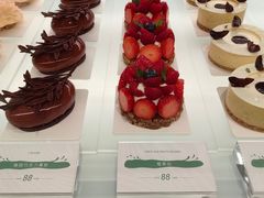 -潮一不贰·法式甜品·生日蛋糕·西式简餐(外滩店)