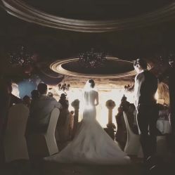 -Flora婚纱礼服定制租赁店