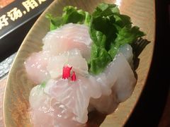 -老牌坊云南鱼豆花火锅(哈西万达店)