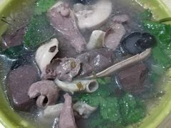 猪血汤-正宗石炮台竹槌干面大鼎猪血汤