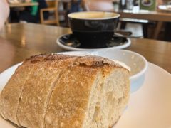 -ROAST coffee & eatery