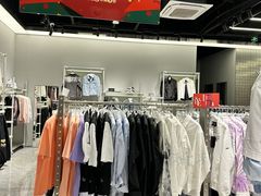 -百联奥特莱斯广场(武汉盘龙店)