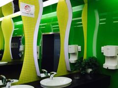 -天幕新彩云国际影城(激光巨幕店)