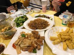 -盛记顺德高佬猪杂粥