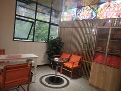 等位区-巴蜀懒人火锅(龙颈路店)