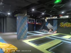 -反弹蹦床公园·亲子乐园·团建·派对(青岛融创茂店)