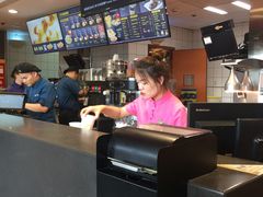 -麦当劳(虹梅路地铁站店)