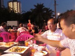 -亚龙湾亚泰商业街