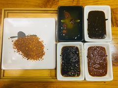 -炙忧烤肉屋(中国铁建广场店)