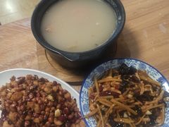 -江城燕子大排档(江汉路步行街店)