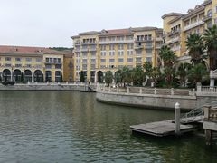 -平湖九龙山乐满地水上乐园