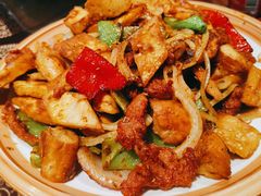 馕丁炒肉-巴依兄弟西域美食(机场店)