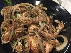 -虾弄弄海派小龙虾·牛羊蝎子火锅