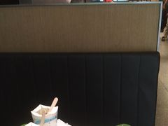 -麦当劳(徐汇漕溪北路百脑汇店)