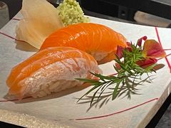 三文鱼腩手握-乌君·酒场·炭火烧鸟(侨城坊店)