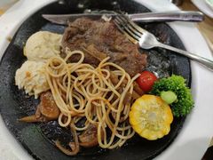 -豪约客牛排(百大奥莱店)