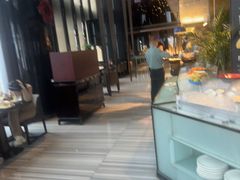 -唐拉雅秀酒店-西锦汇空中BBQ·思创餐厅