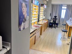 -优医视平价眼镜蔡司依视路折扣工厂店(德胜门店)