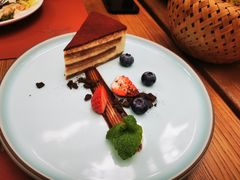 -Golden Lily河内巴黎法越料理餐厅(建国西路店)