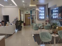 -维乐口腔(美维云门诊陆家嘴店)