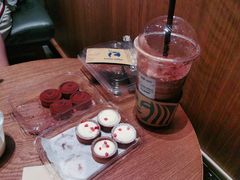 -星巴克(宝山万达店)