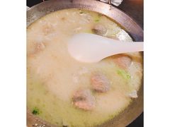 八菌贡丸云吞锅仔-云中小雅