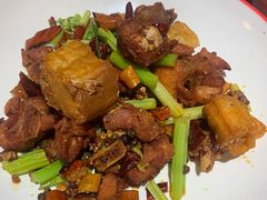 -冯烫烫跷脚牛肉·川菜小馆(武胜西街店)