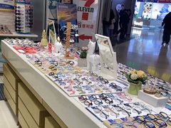 -标准眼镜·蔡司官方授权店(塘沽远洋未来汇店)