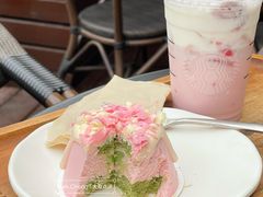 桃曳龙井软心蛋糕-星巴克(深圳欢乐颂店)