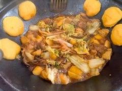 -粘豆包柴火铁锅炖