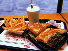 圣塔芭芭拉经典牛肉特堡-The Habit Burger Grill 哈比特汉堡(复兴soho店)