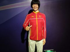 -金石蜡像馆