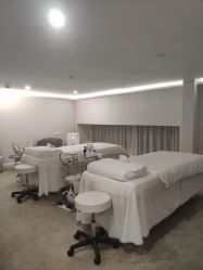 -JNK皮肤管理中心