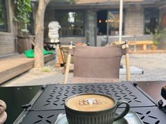 -出走咖啡·面包(宋庄店)