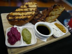 -Bully Hayes Restaurant & Bar