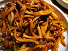 杏鲍菇炒肉-榆林镇筋饼(知春路店)