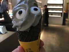 喜茶芝麻街脆筒-喜茶(上海兴业太古汇店)