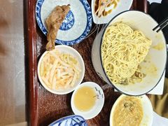 -百年老字号·观振兴蟹黄面·三虾面·苏式面(观前街富仁坊巷店)