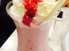 -Majestic Café