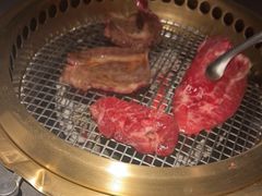 -铭牛烧肉·和牛海鲜自助(高新月牙湖店)