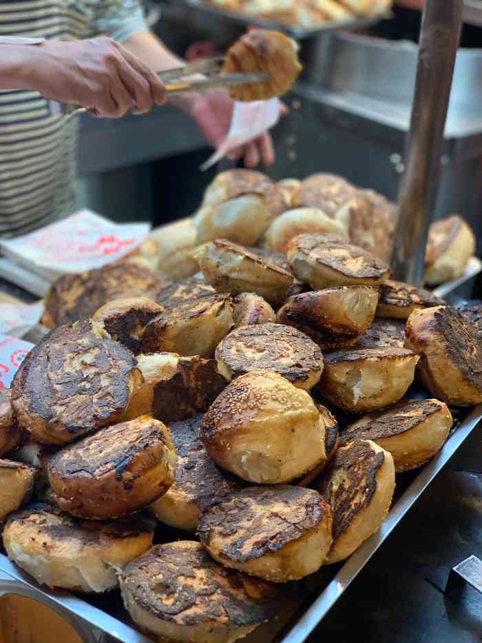 福州世祖胡椒饼-"一进饶河街夜市就看到他家,已经绕了几绕在.