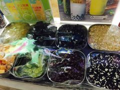 -沪上阿姨鲜果茶(世茂广场宽厚里店)