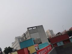 -资和信百货商场
