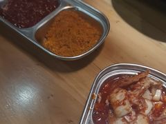 -汉城烤肉·黑金冠(华山路店)