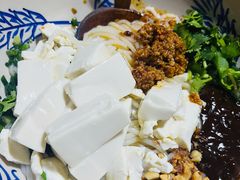 -蜗牛小馆醉乡民谣云南菜(惠新西里店)