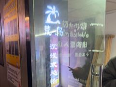 -荒岛实景沉浸密室(江汉路1店)