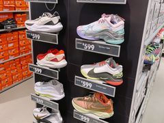 -NIKE上海青浦优选体验店