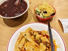 -三好食堂(煎饺·馄饨·肉饼米线·盛世广场店)