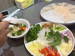 -官塘陈记鱼生·潮汕砂锅粥·牛肉火锅(潮枫路总店)